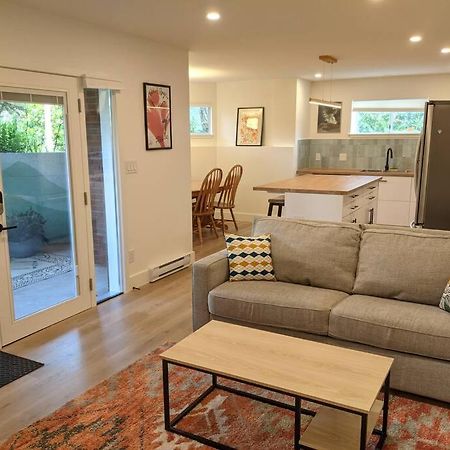 Bright Modern 1Br Suite In Sooke Village Core Dış mekan fotoğraf
